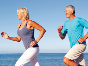 Schmerzen in Knie und Hüfte - Wann ist der Ersatz des Gelenks sinnvoll?